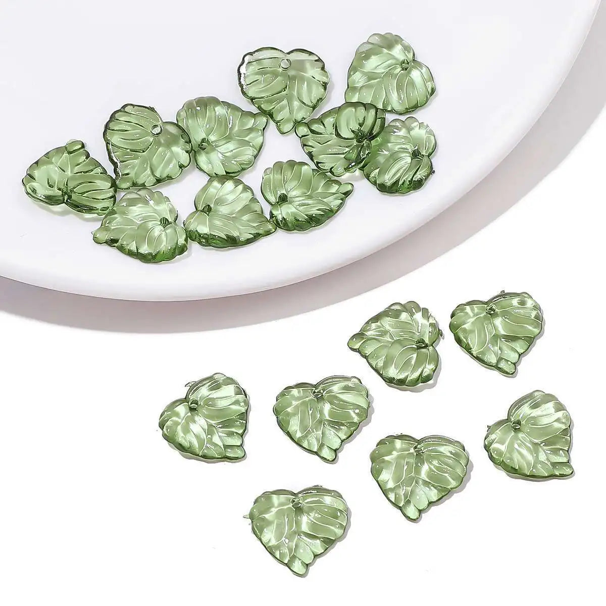 50/100Pcs Acrylic Green Leaf Spacer Charms Beads