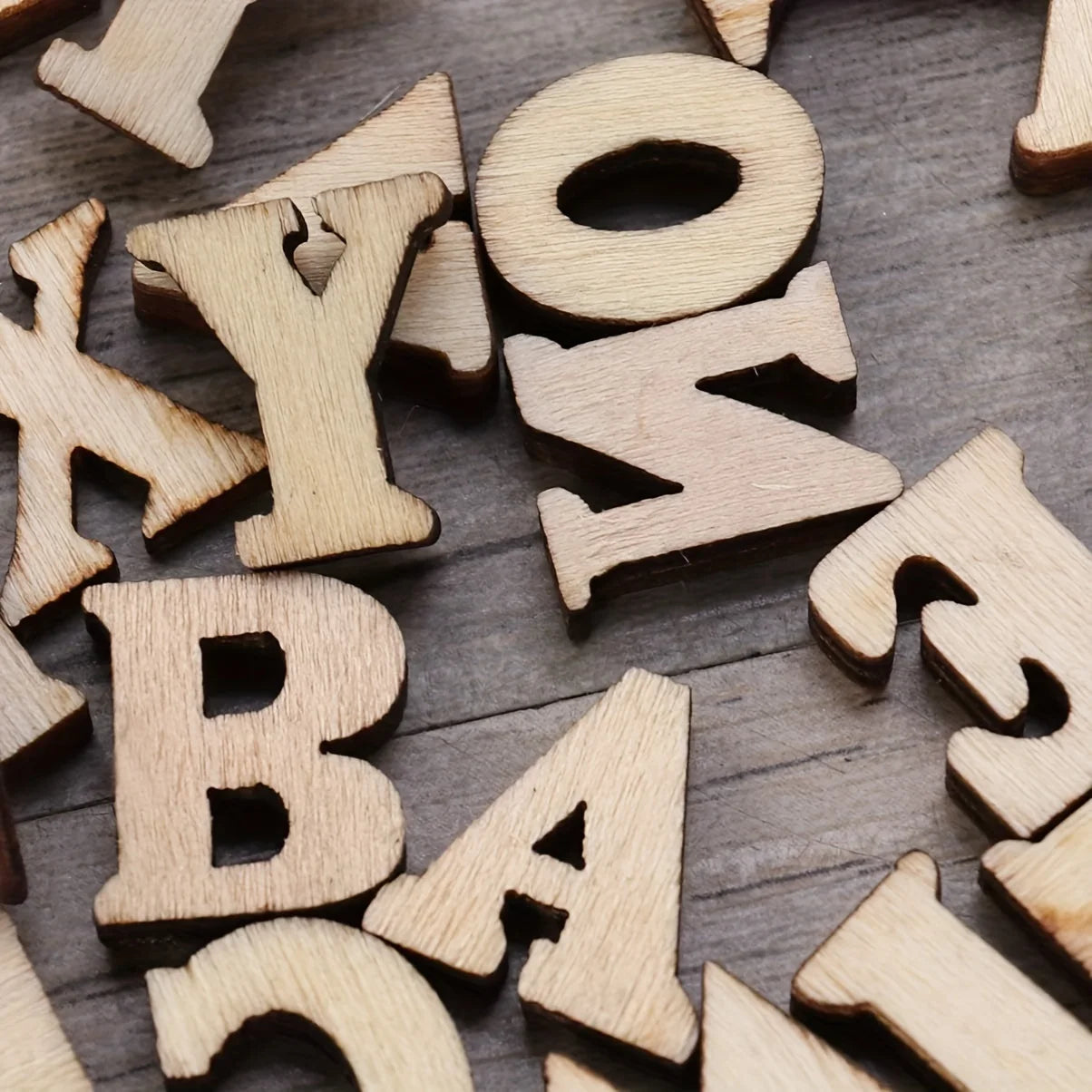100Pcs Mixed Wooden A Z Letters  Wooden Numbers